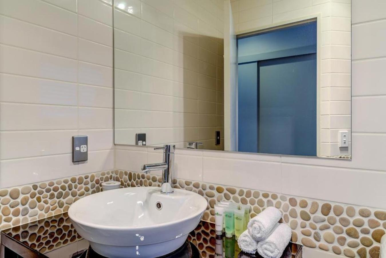 Lakefront Luxury Penthouse Central Queenstown Eksteriør billede