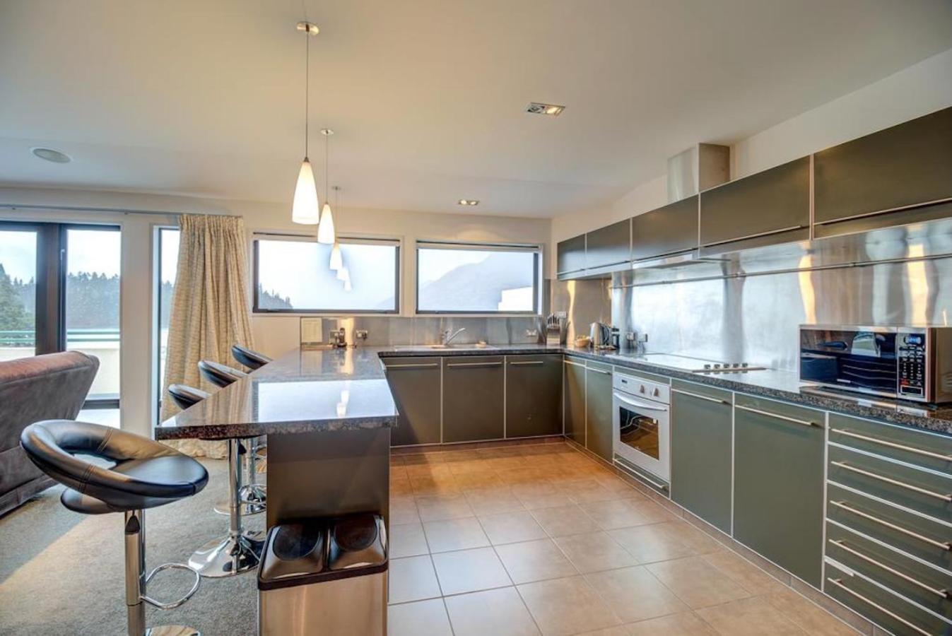 Lakefront Luxury Penthouse Central Queenstown Eksteriør billede